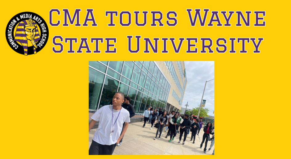  Students walking Wayne State Campus